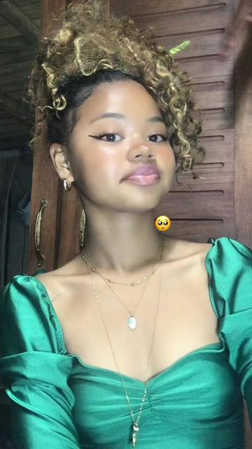 @Roxane🌸