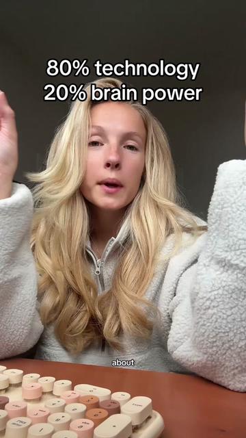 @caitlinminutes
