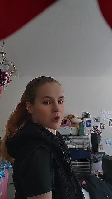 @x.ixts_leny