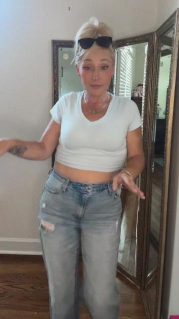 @julydaises