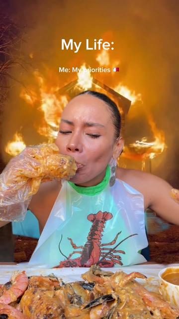 @GRAB A CRAB 🦀