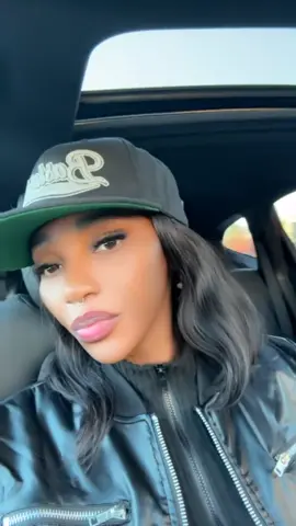 @Kate.Pharell  Royal Colomb 🕊️