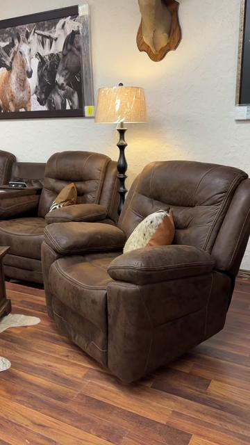 @RusticFurnitureDepot