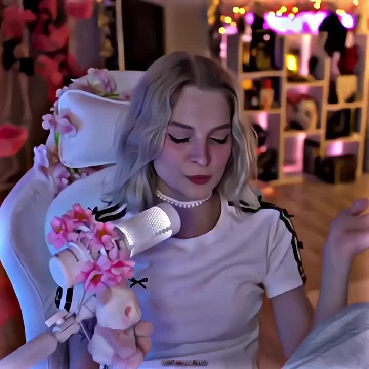 @skyleeallenix ♡
