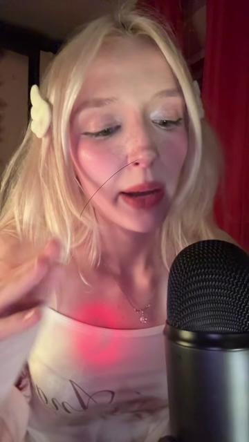 @Лютик