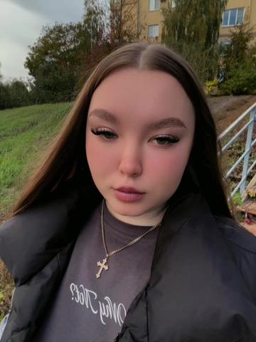 @viks_lips