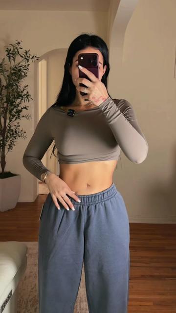 @Adrianna🦋