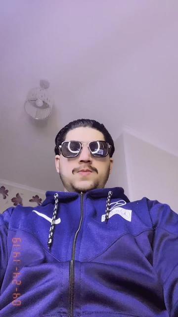 @Royaljutt Top kiNg💪🦅🇬🇧