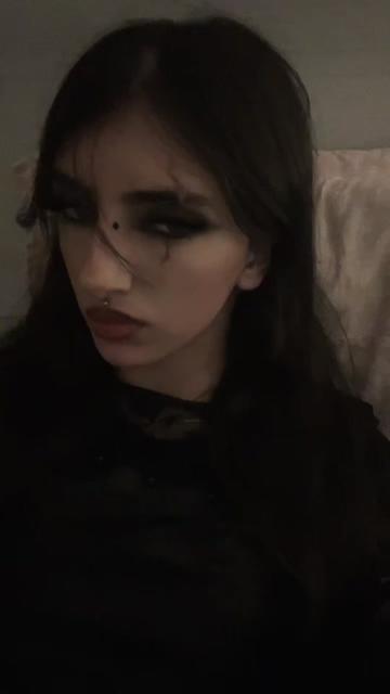 @🕷️