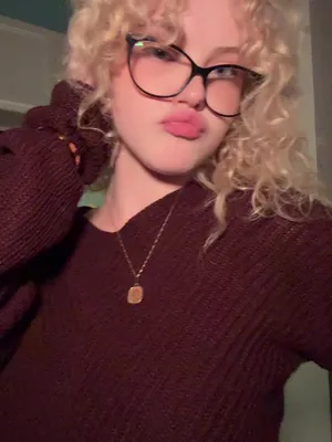 @рия вэсликс <33