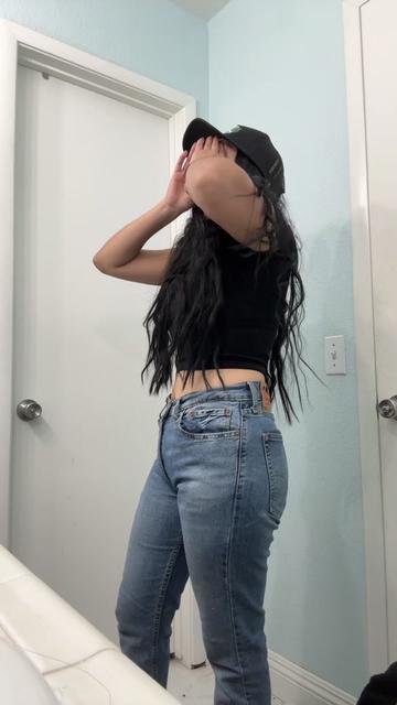 @Britanydoll 💋