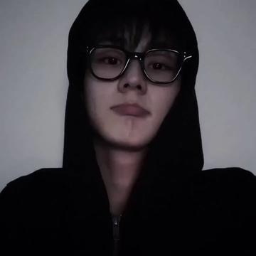 @kae 🦇