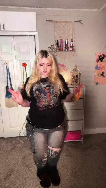 @♡ 𝓐𝓷𝓰𝓮𝓵 ♡