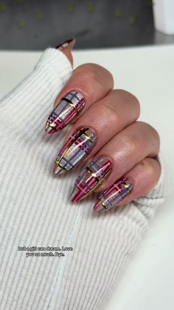 @Meaghan | The Gel Belle