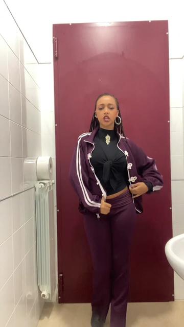 @In_daiana_jones