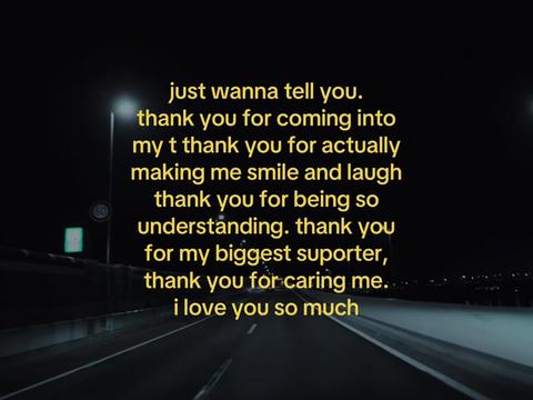@🎧