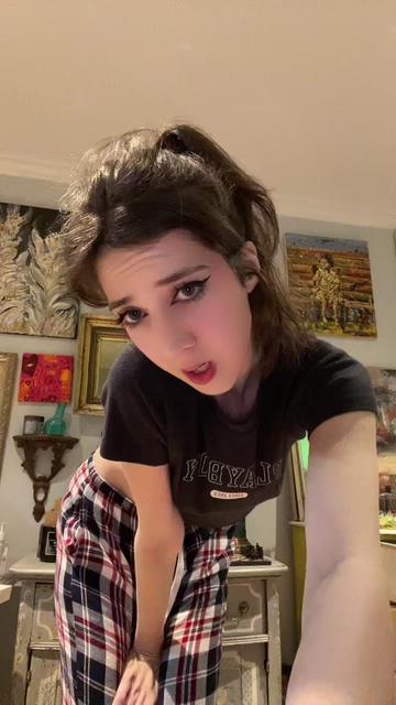 @Isabella