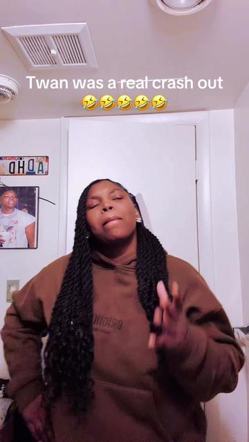 @SheTinkUnique🌻