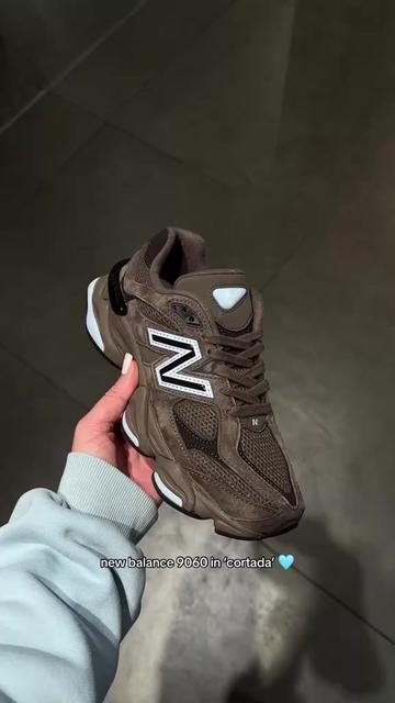 @Sneakbast