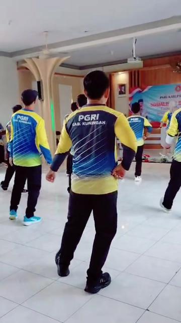 @GURU PJOK 👨🏫
