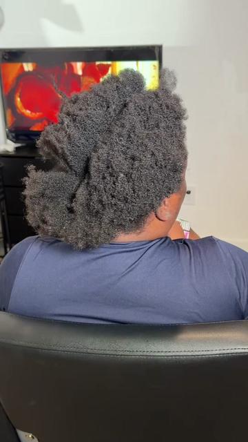 @Rosenberg Makeup/Hair Braider