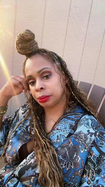 @I_am_A_Renea