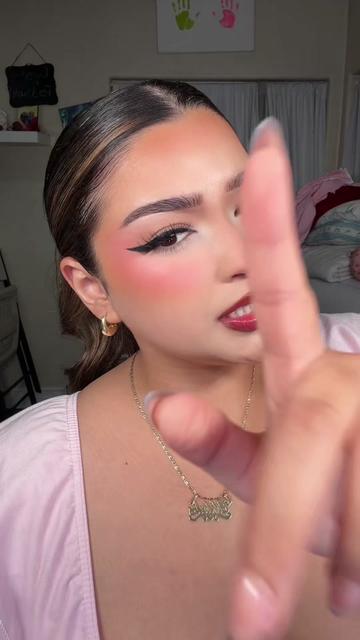 @Ciklaly Fernandez