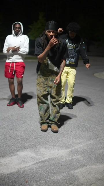 @Ghettotwins_