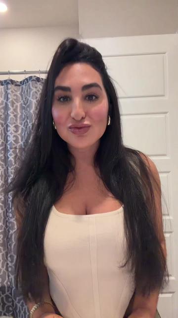 @Santina | Austin Creator