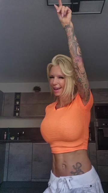 @mrs_lady_smiths