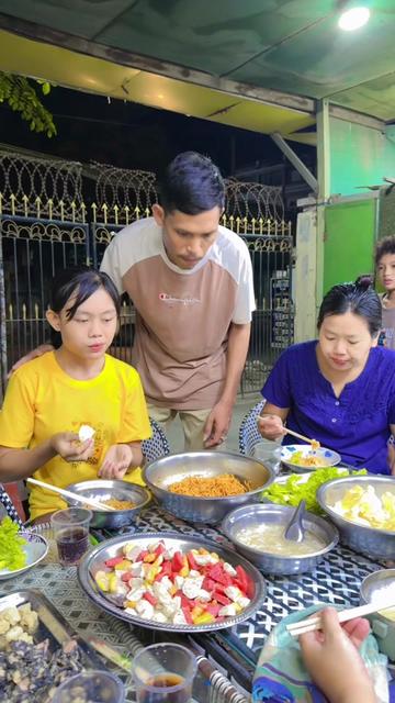 @Chit Loon Thu