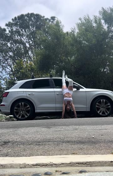 @mollys_mom_does_yoga