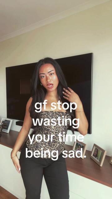 @TH💋NIA