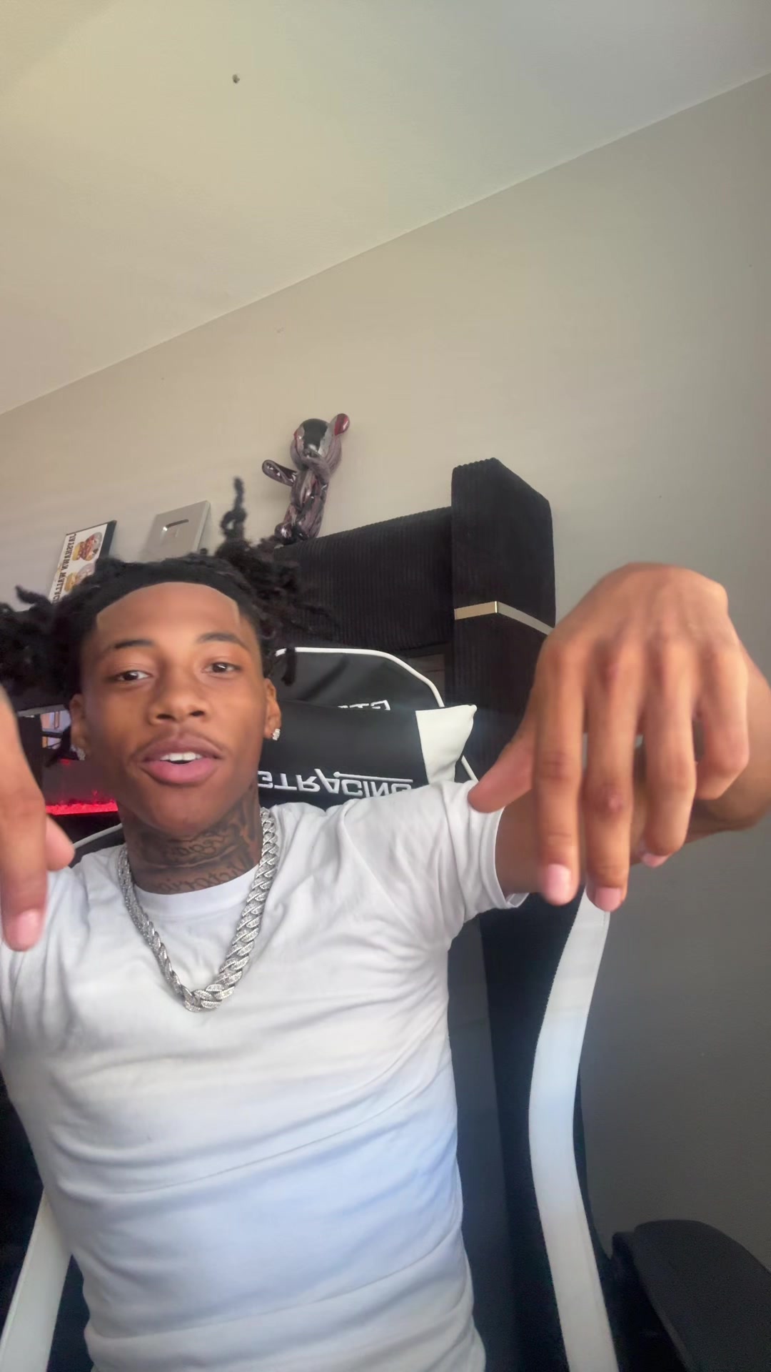 @jayshawnn