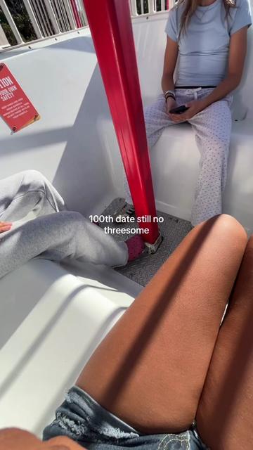 @ᥫ᭡𝓶𝓲𝓵𝓵𝓼メ𝟶