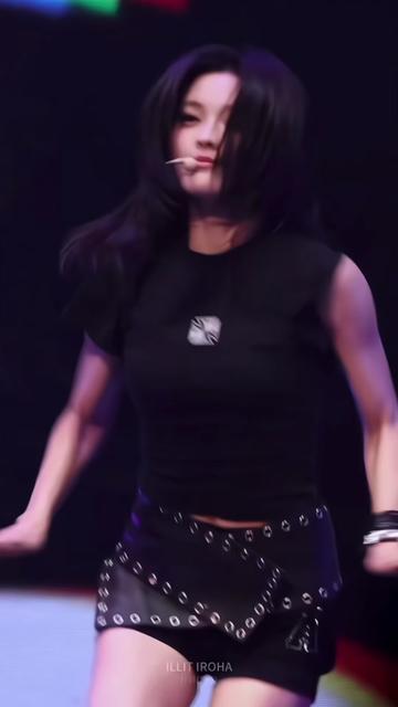 @𝐅𝐀𝐍𝐂𝐀𝐌𝐒 !!