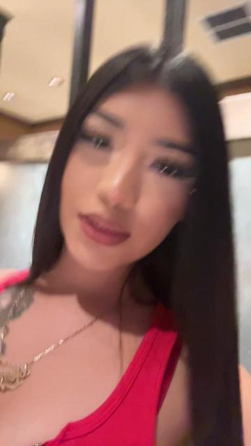 @y