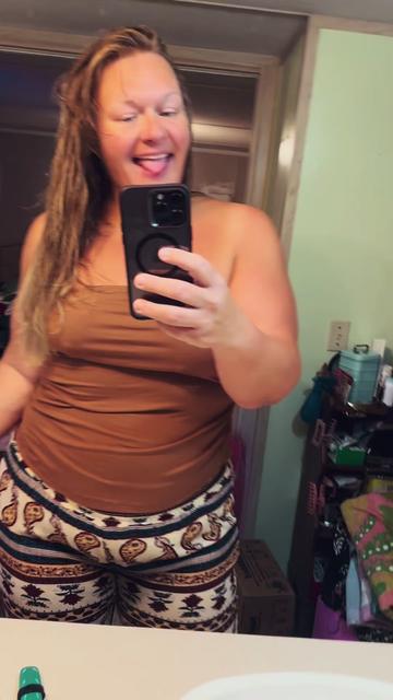 @𝒮𝓉𝒶𝒸𝑒𝓎🌻