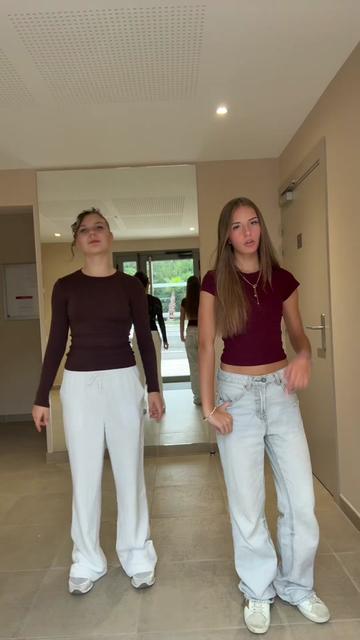 @L&eacute;a ⋆