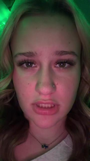 @𝐭 𝐚 𝐲 𝐥 𝐨 𝐫