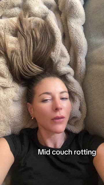 @sydneyerinfox