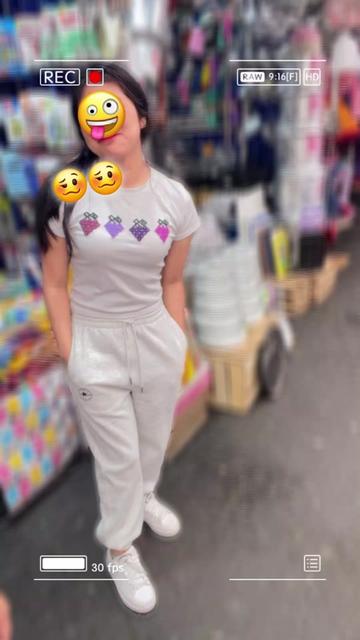 @Ɓĕţ&yuml;&yuml;😍😘