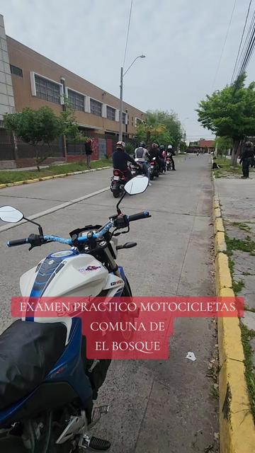 @CLASESDEMOTO.GIXXERMANIA