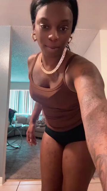 @Lickmy_chocolate28