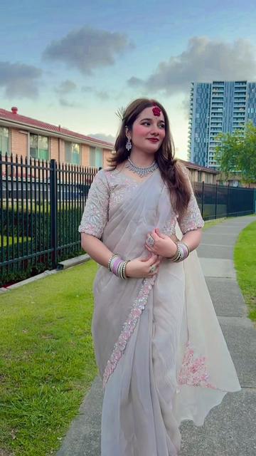 @𝓡𝓸𝓼𝓱𝓷𝓲 𝓚𝓪𝓵𝔀𝓪𝓻🌸