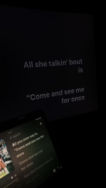 @🎧