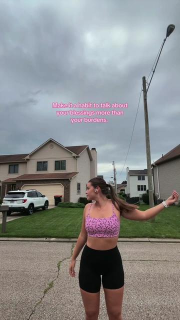 @Gabriella Stare