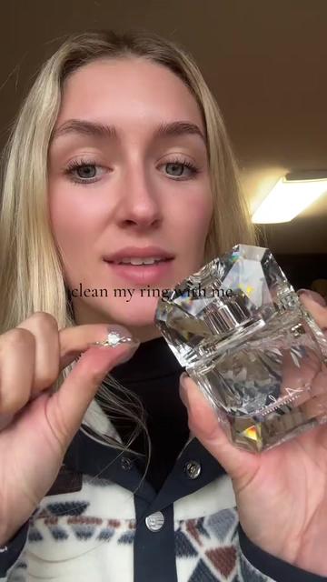 @Analucia®