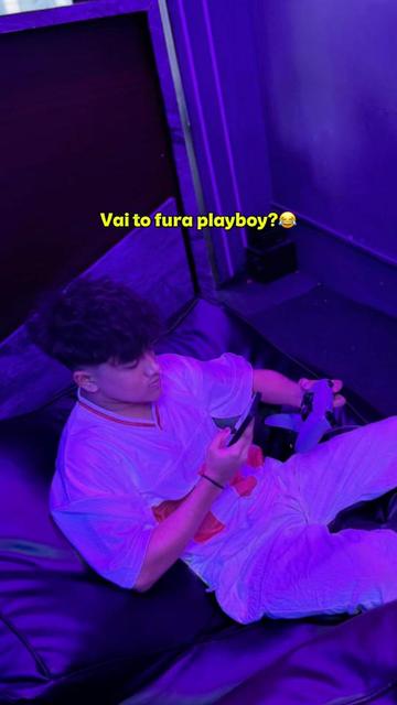 @whosumon