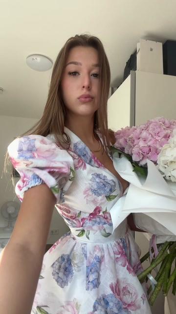 @👸🏽